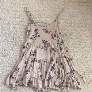 Flowy brandy Melville sun dress